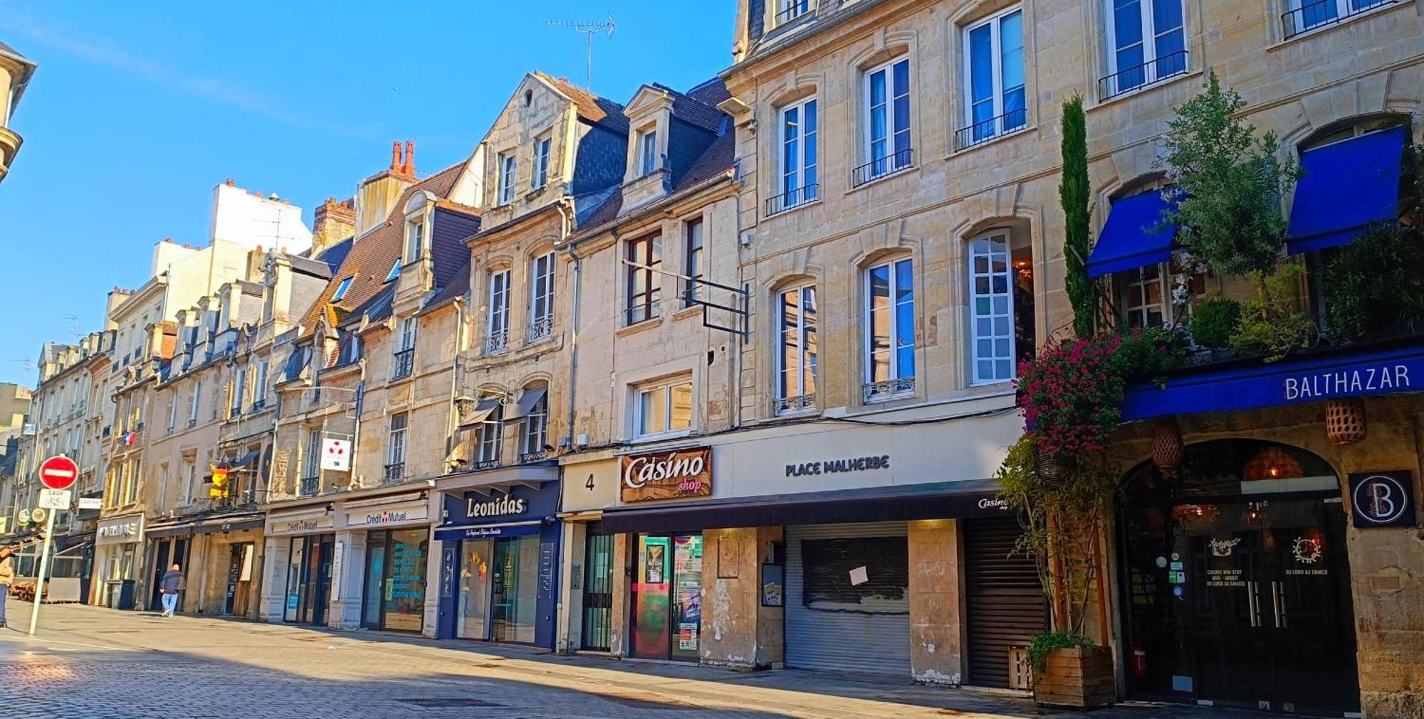 Elegant Studio En Hypercentre Dans Le Quartier Historique Anime Avec Parking Gratuit Кан Екстериор снимка